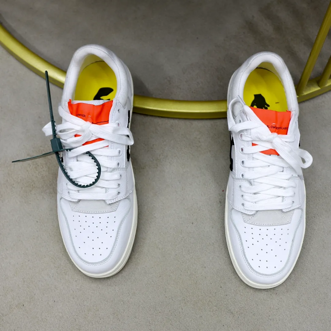 Men's shoes: 462💰💶【off-white】👫 Original one-to-one replica, high-end quality🥳The latest model has not been listed on the official website yet, the top version. Fabric: Imported original leather splicing Lining: Imported breathable mesh Outsole: Original rubber soft, light and wear-resistant Outsole Male 38-44 (customized for 45 and 46)